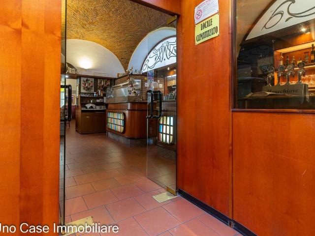 Locale Commerciale in vendita a Borghetto, Piemonte