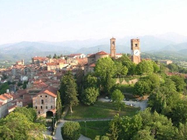 Locale Commerciale in vendita a S. Giacomo, Piemonte