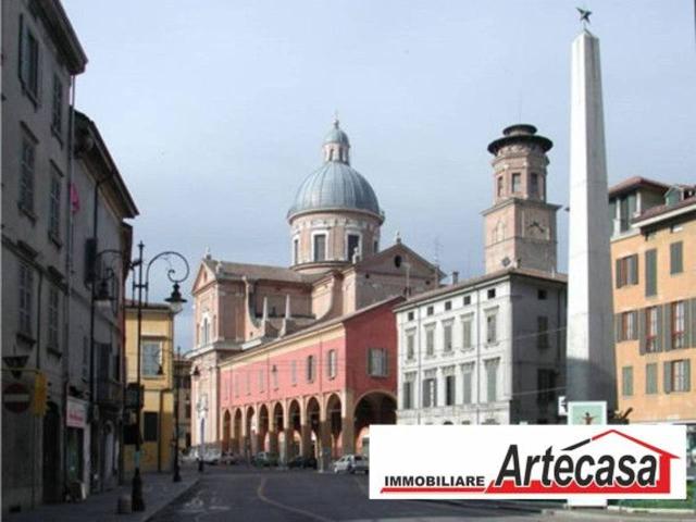 Locale Commerciale in vendita a San Prospero città, Re