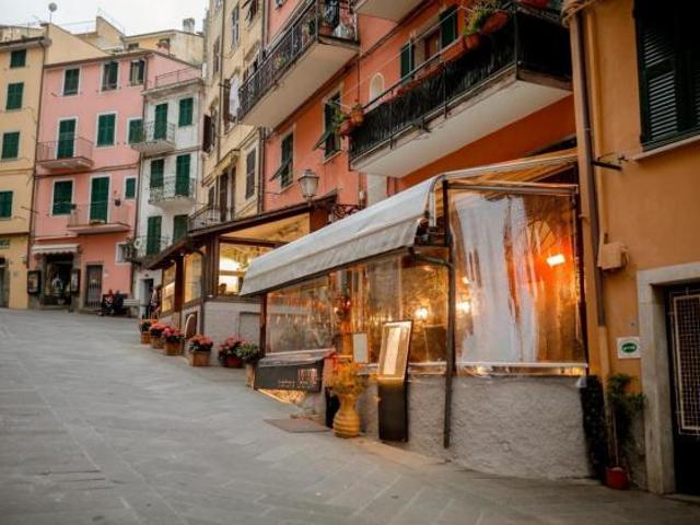 Locale Commerciale in vendita a Riomaggiore, La Spezia