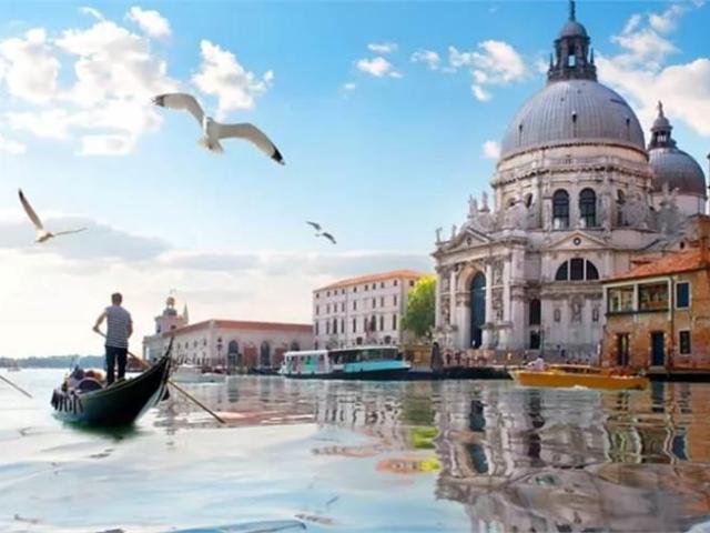 Locale Commerciale in vendita a Venezia