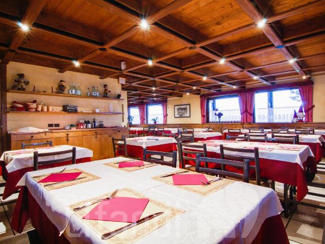 Locale Commerciale in vendita a Comunità territoriale della Val di Fiemme, Carano
