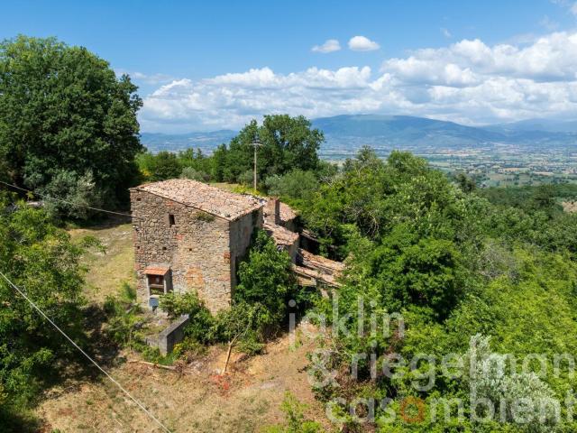 Casa in vendita a Gualdo Cattaneo, Umbria