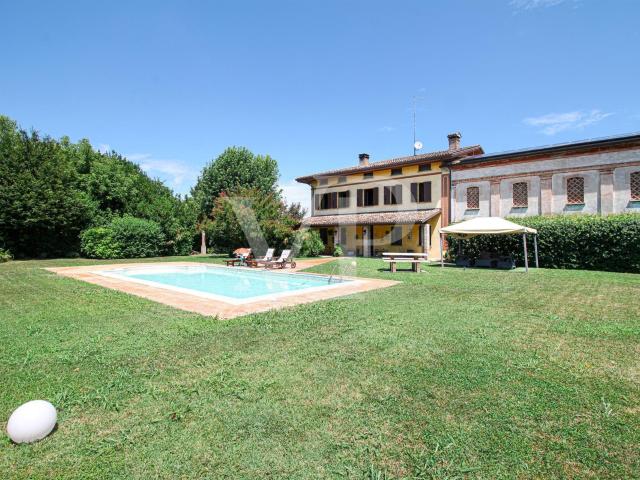 Casa in vendita a Ceresara, Lombardia