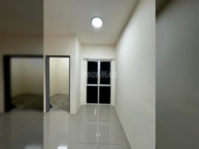 Townhouse for rent in Seksyen 9, Bandar Puncak Alam