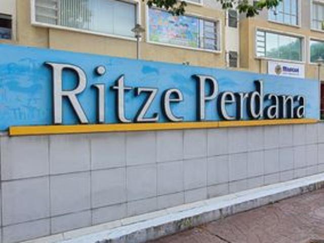 Shop for sale in Petaling, Damansara Damai