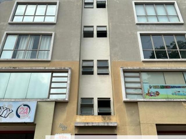 Shop for sale in Petaling, Damansara Damai