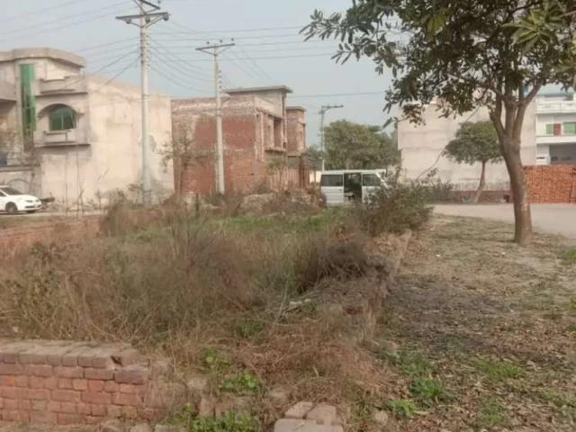 Land for sale in Gujrat, Islamabad Capital Territory