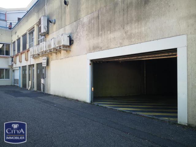 Garage vente à Saint-Étienne, Rive-de-gier