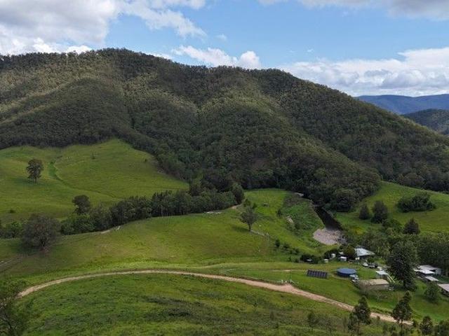 Cottage for sale in Lower Creek, New South Wales
