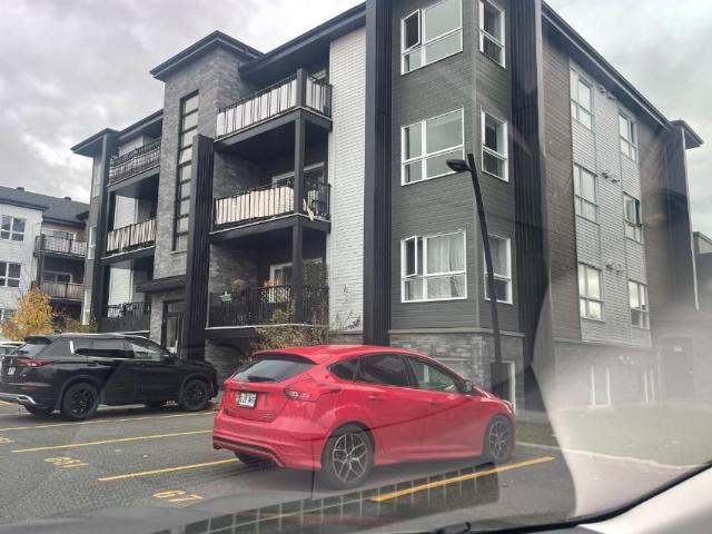 Apartment for rent in Saint-amable, Quebec