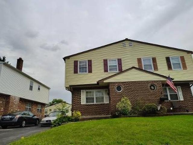 House for sale in Darby