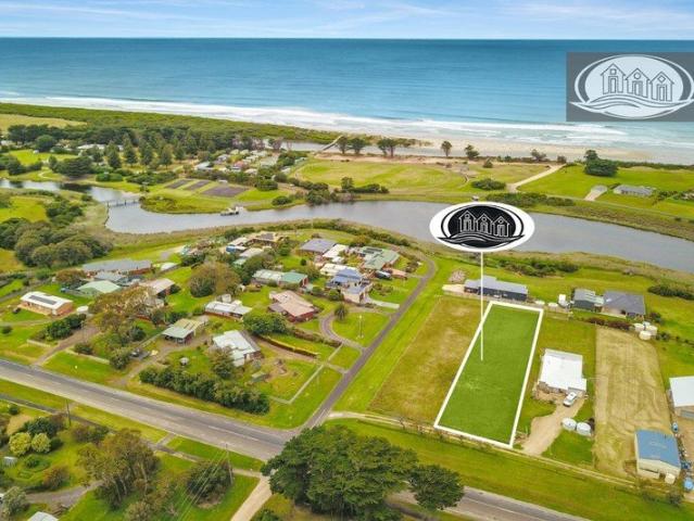 Land for sale in Narrawong