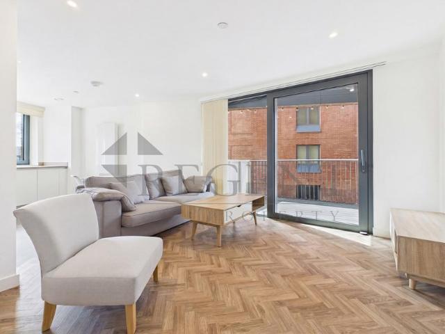 Apartment for rent in Bromley-by-Bow, Poplar Grove