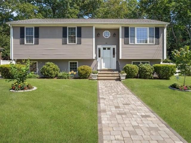 House for sale in West Warwick, Kent County