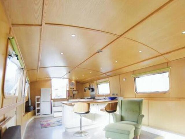 House for sale in Brentford End, Greater London