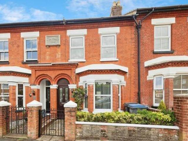 House for sale in River, Ash