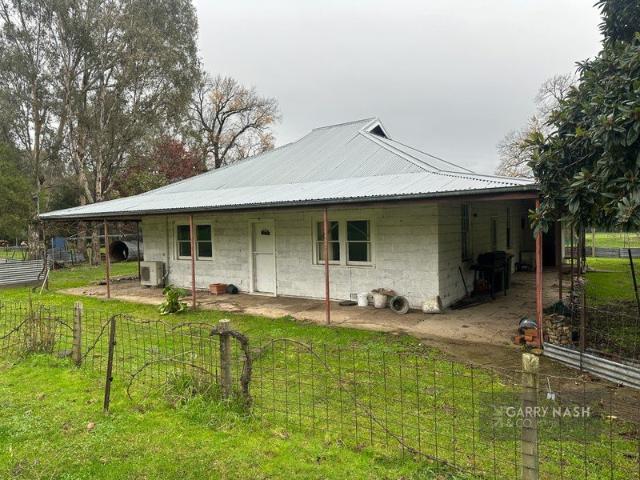 Cottage for sale in Whitfield, Victoria