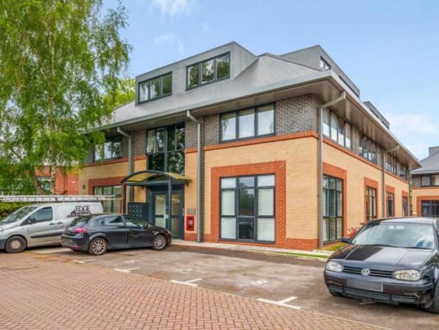 Apartment for rent in Sheerwater, Woking