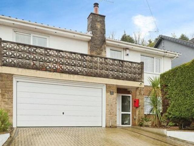 House for sale in River, Ash
