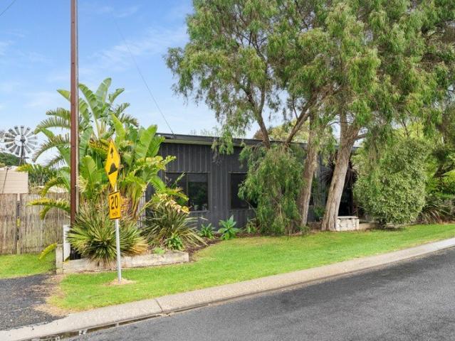 House for sale in Mumbannar, Donovans