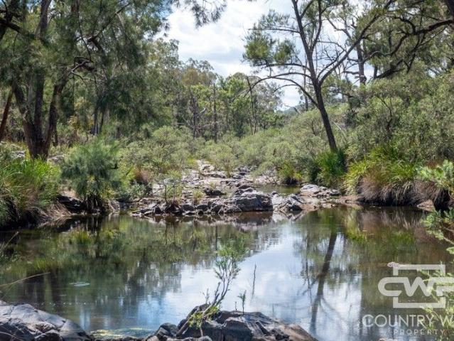 Cottage for sale in Emmaville, New South Wales
