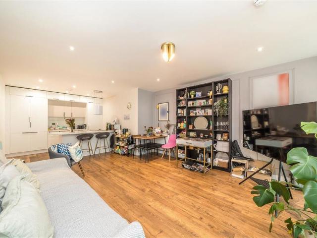 Apartment for rent in East Greenwich, Greater London