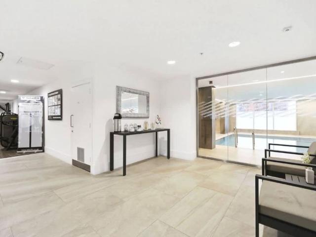 Apartment for rent in East Greenwich, Greater London