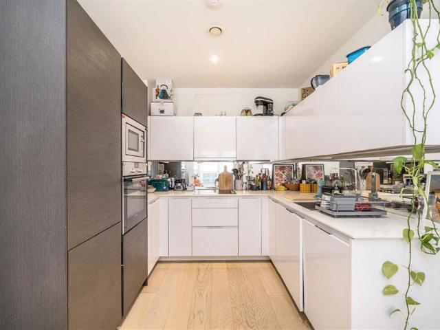 Apartment for rent in East Greenwich, Greater London
