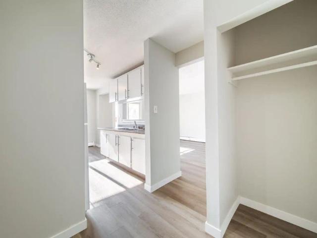 Apartment for rent in Rundle Heights, Edmonton