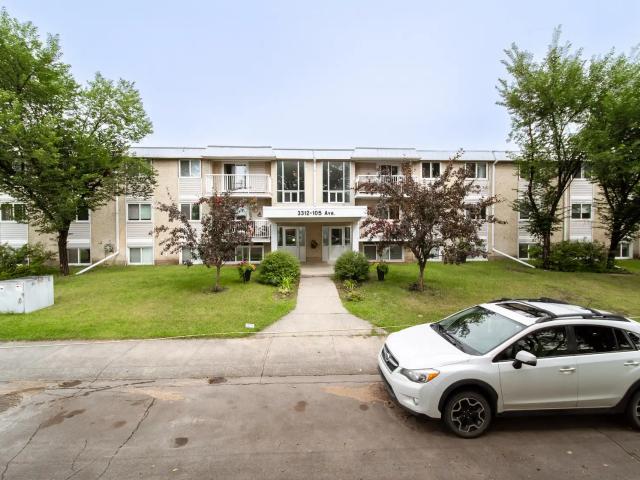 Apartment for rent in Wedgewood, Alberta