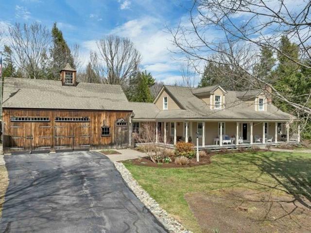 House for sale in New Hampshire