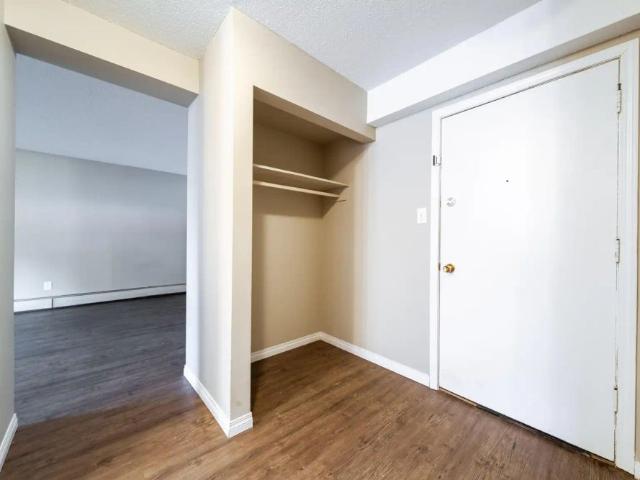 Apartment for rent in Rundle Heights, Edmonton