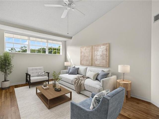 Condo for sale in Bonita Springs
