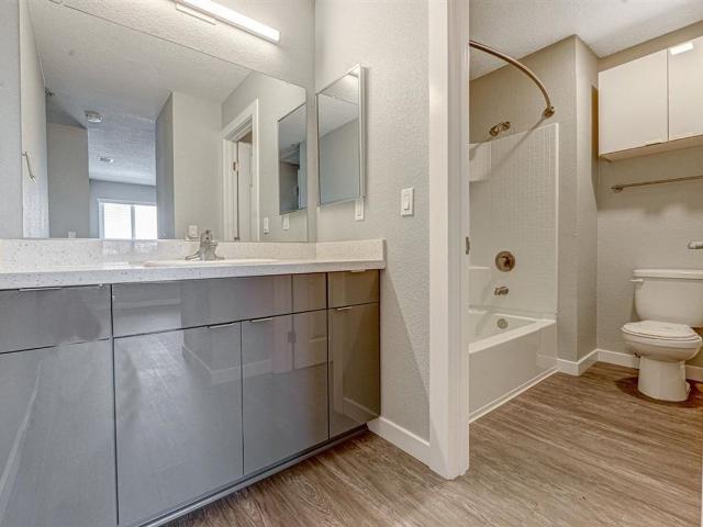 Apartment for rent in Santa Ana, California