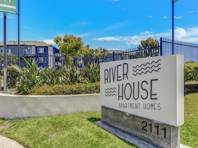 Apartment for rent in Santa Ana, California