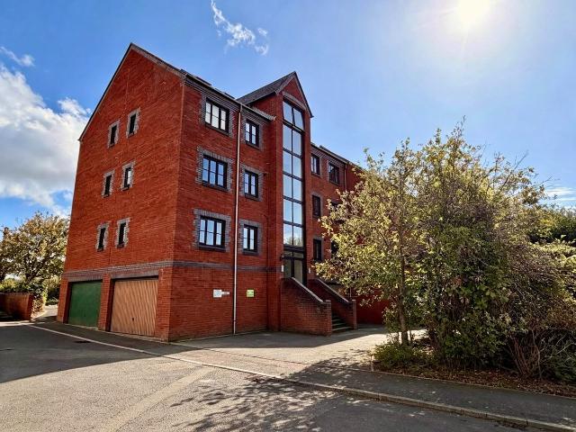 Apartment for rent in Watergate, Devon