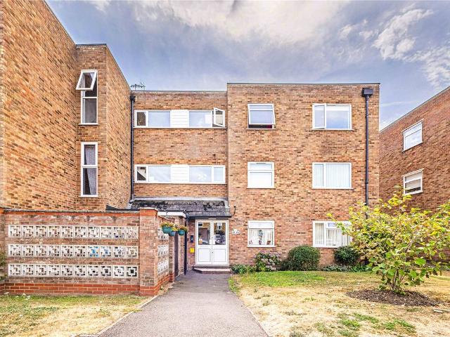 Apartment for rent in Felden, Pouchen End