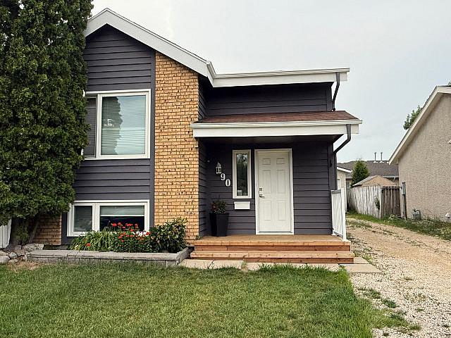 House for sale in East St. Paul, Manitoba