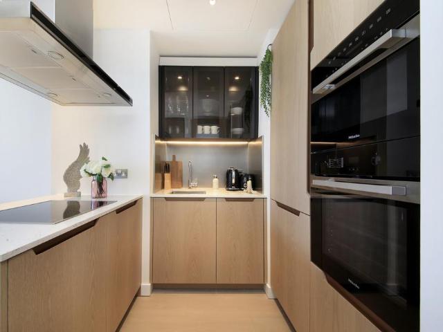 Apartment for rent in Nine Elms, Greater London