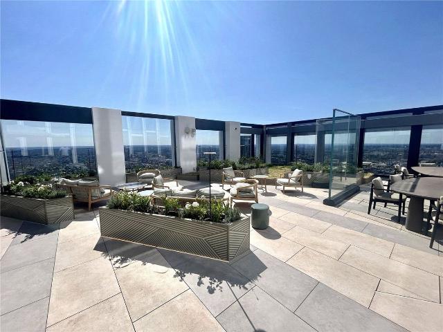 Apartment for rent in Nine Elms, Greater London