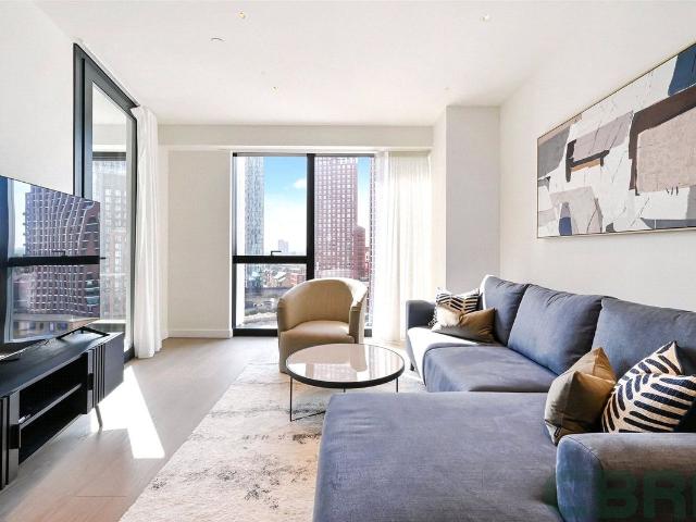 Apartment for rent in Nine Elms, Greater London