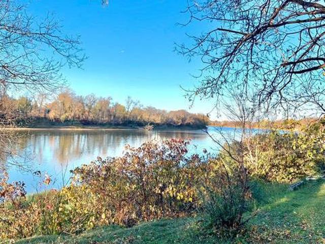 House for sale in East St. Paul, Manitoba