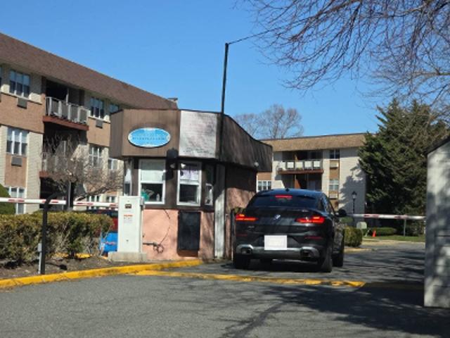 Condo for sale in Edgewater, New Jersey
