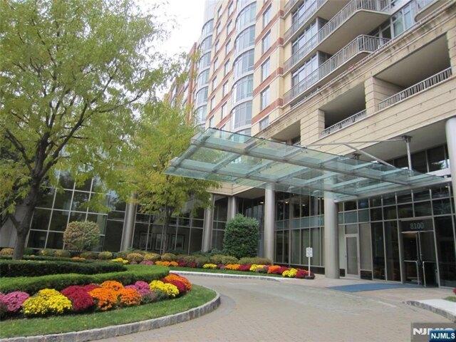 Condo for sale in Hudson, New Jersey