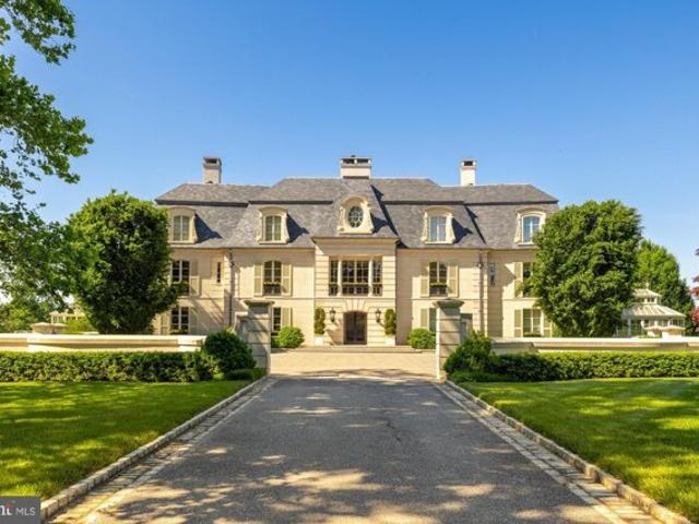 House for sale in Potomac