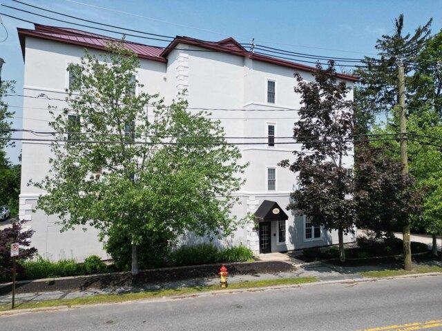 Condo for sale in Manchester
