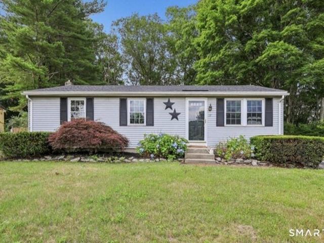 House for sale in Danielson