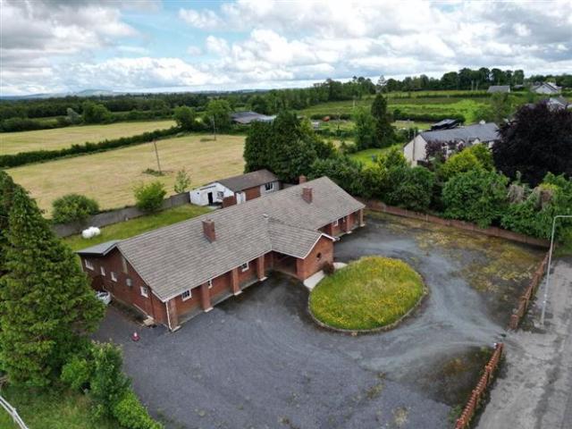 Farm for sale in Roosky