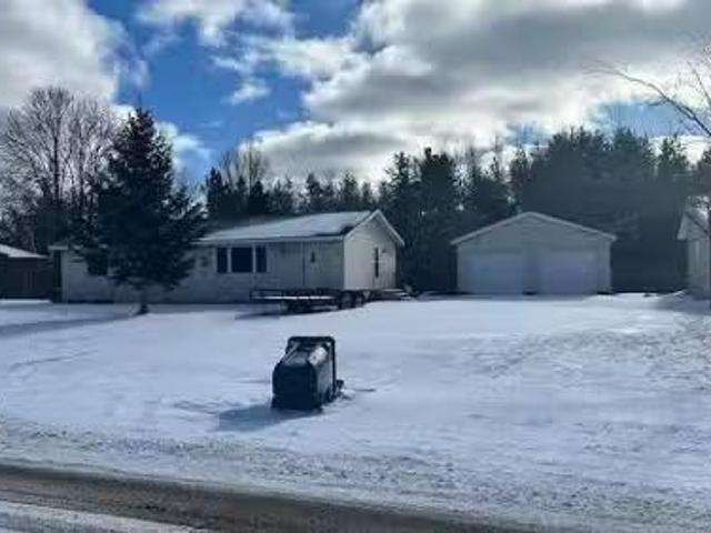 House for sale in Iron Mountain